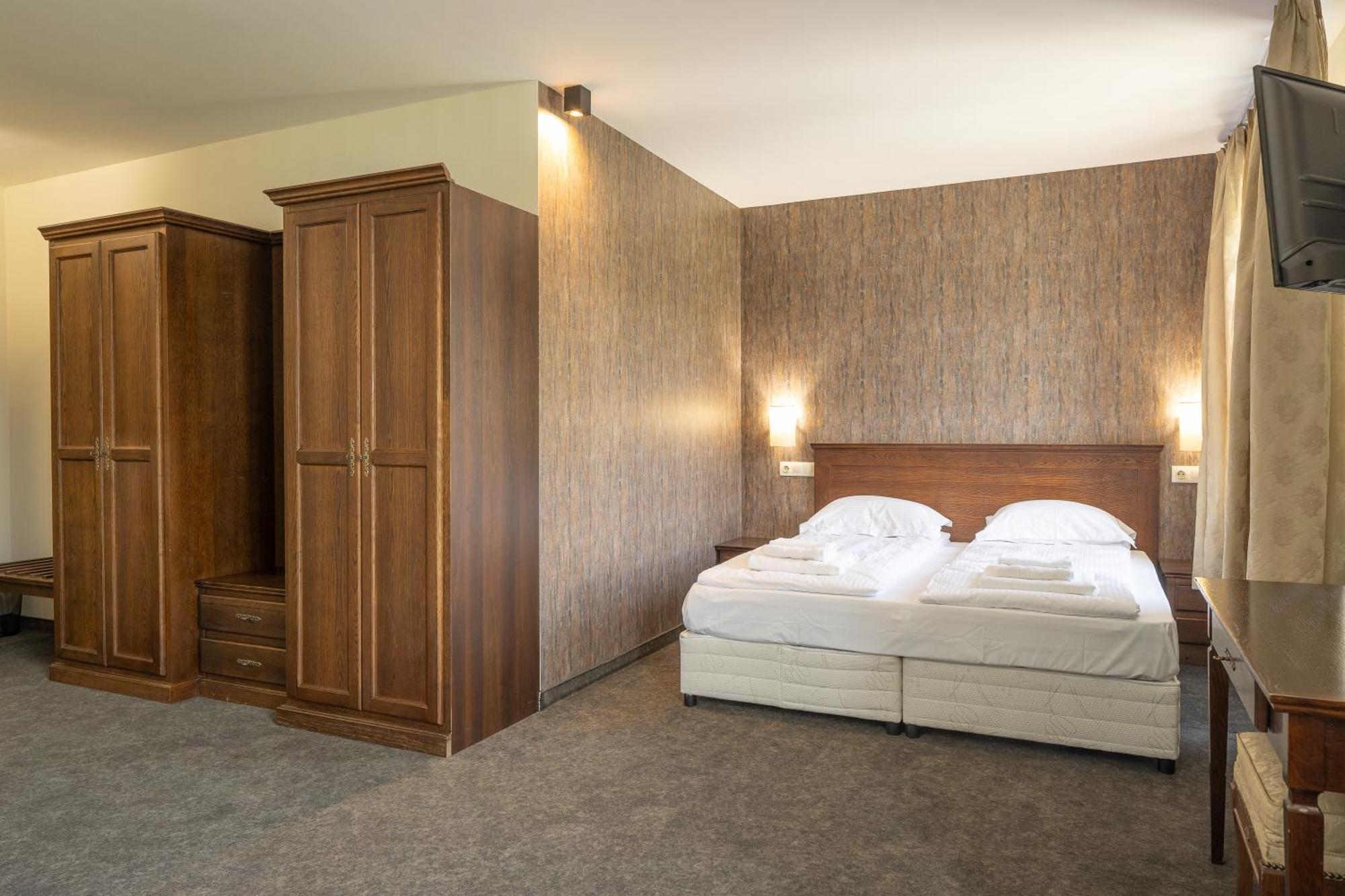 Hotel Domenic Free Parking Plowdiw Exterior foto
