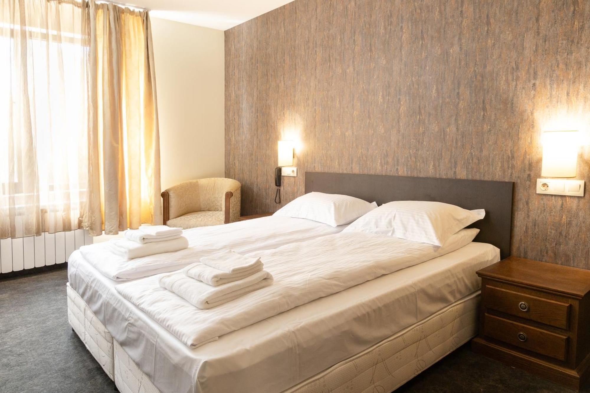 Hotel Domenic Free Parking Plowdiw Exterior foto
